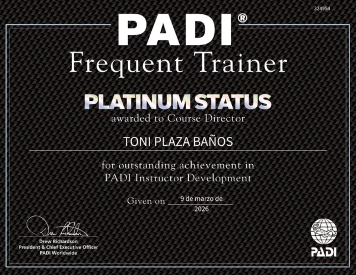 Toni Plaza, PADI Platinum Course Director, Thresher Shark Divers